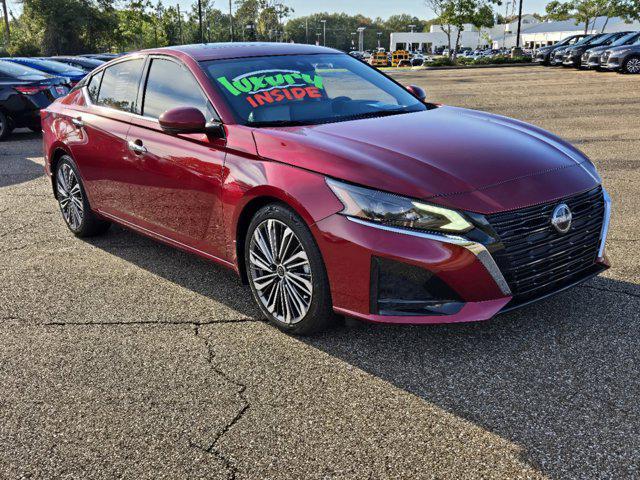 used 2023 Nissan Altima car, priced at $32,068