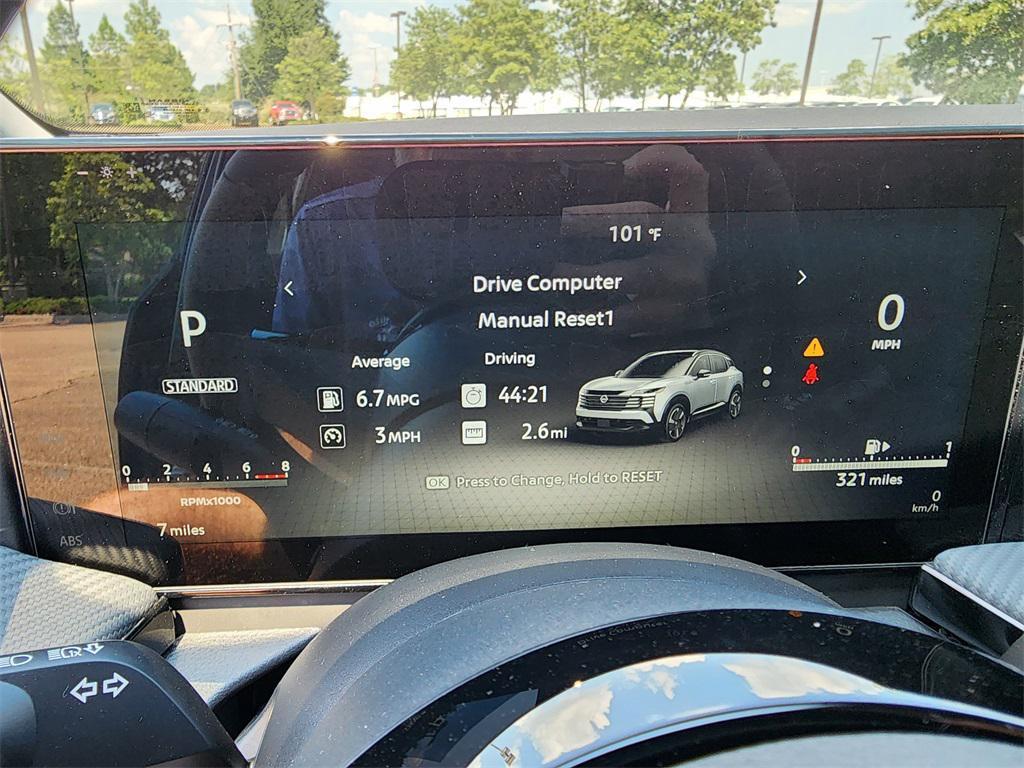 new 2025 Nissan Kicks car, priced at $29,177