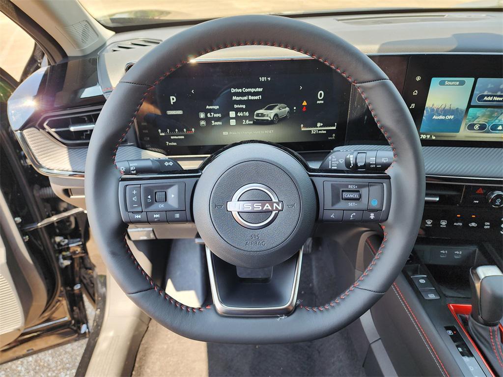 new 2025 Nissan Kicks car, priced at $29,177