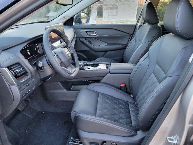 new 2025 Nissan Rogue car, priced at $39,644