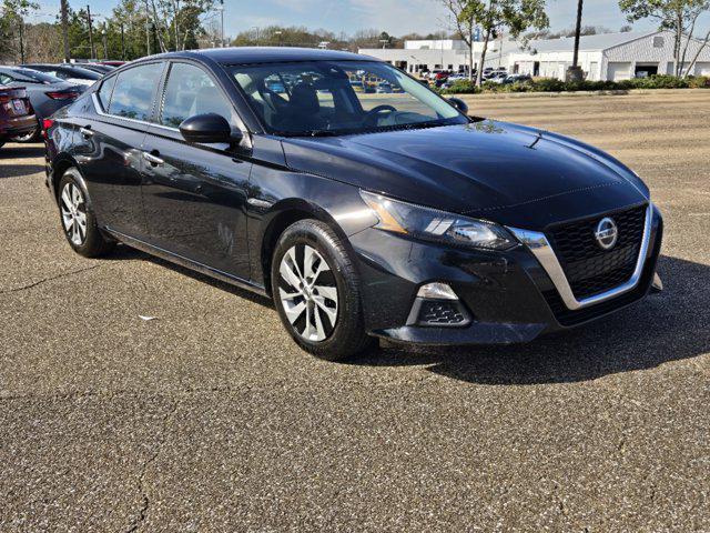 used 2022 Nissan Altima car, priced at $18,220