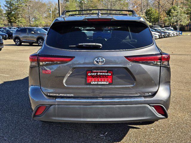 used 2021 Toyota Highlander car, priced at $27,854