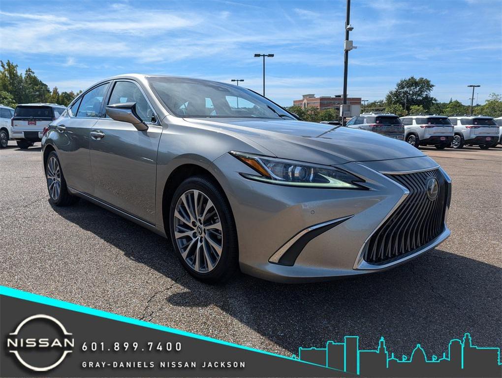used 2019 Lexus ES 350 car, priced at $25,270