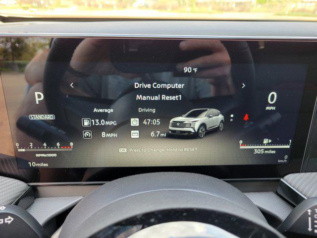 new 2025 Nissan Kicks car, priced at $28,343