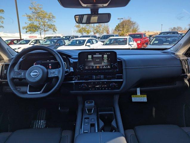 new 2024 Nissan Pathfinder car, priced at $48,587