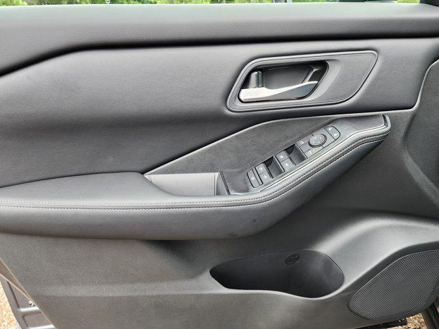 new 2025 Nissan Rogue car, priced at $30,541
