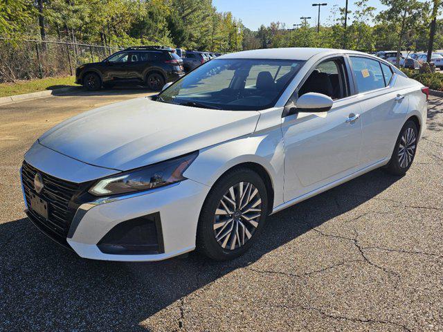 used 2023 Nissan Altima car, priced at $21,497