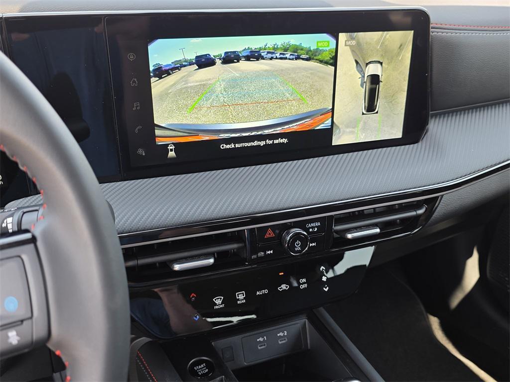 new 2025 Nissan Kicks car, priced at $27,703