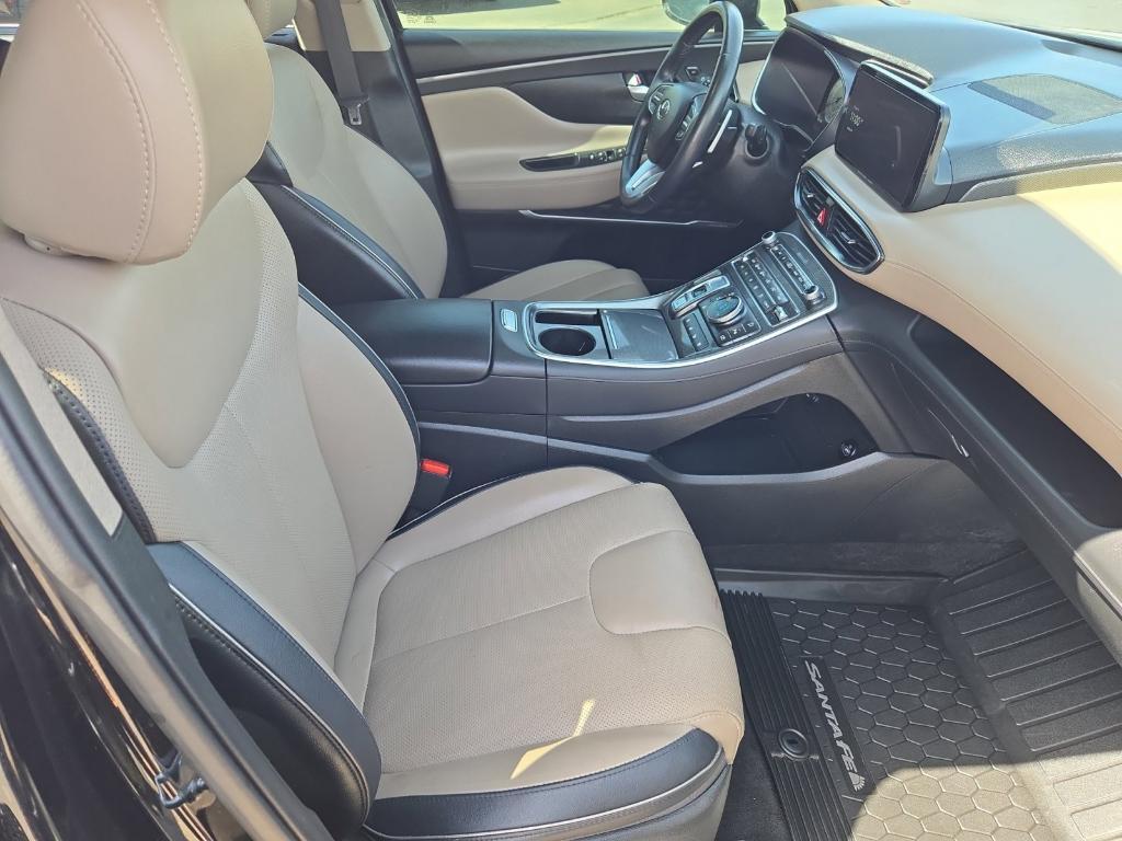 used 2023 Hyundai Santa Fe car, priced at $32,500