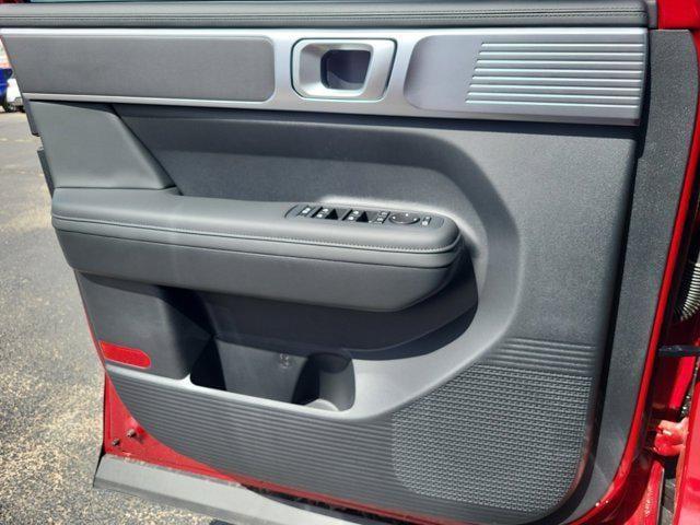 new 2025 Hyundai Santa Fe car, priced at $38,361