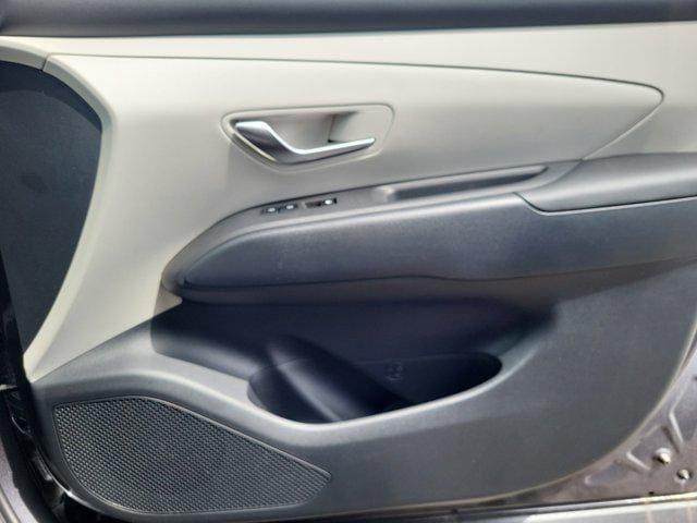 new 2025 Hyundai TUCSON Hybrid car, priced at $31,484