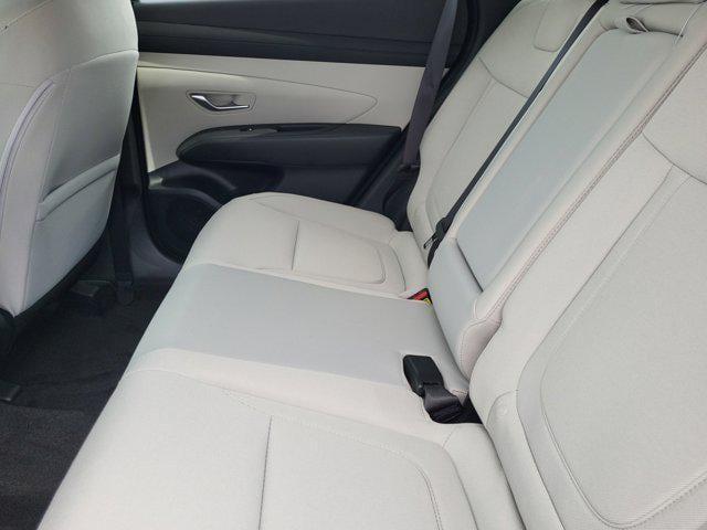 new 2025 Hyundai TUCSON Hybrid car, priced at $31,484