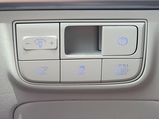 new 2025 Hyundai TUCSON Hybrid car, priced at $31,484