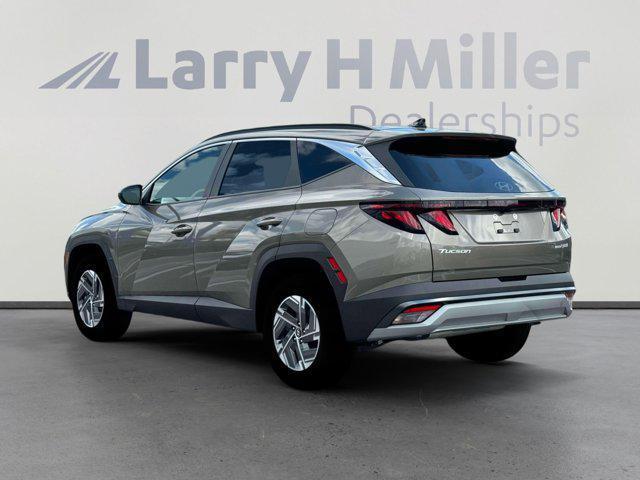 new 2025 Hyundai TUCSON Hybrid car, priced at $33,639