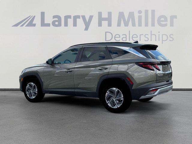 new 2025 Hyundai TUCSON Hybrid car, priced at $33,639