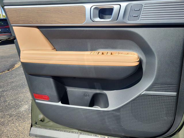 new 2025 Hyundai Santa Fe car, priced at $44,697