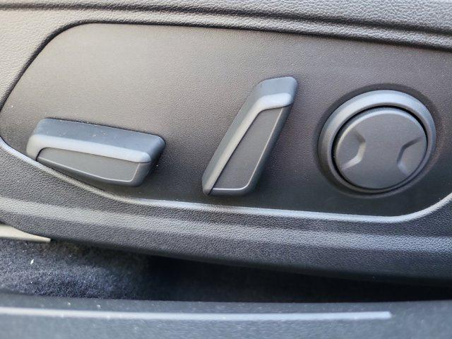 new 2025 Hyundai ELANTRA HEV car, priced at $30,177