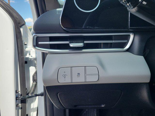 new 2025 Hyundai Elantra car, priced at $27,784