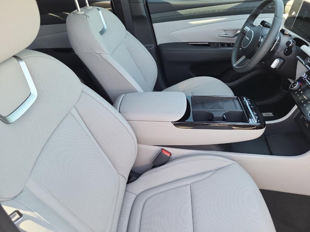new 2025 Hyundai TUCSON Hybrid car, priced at $40,322