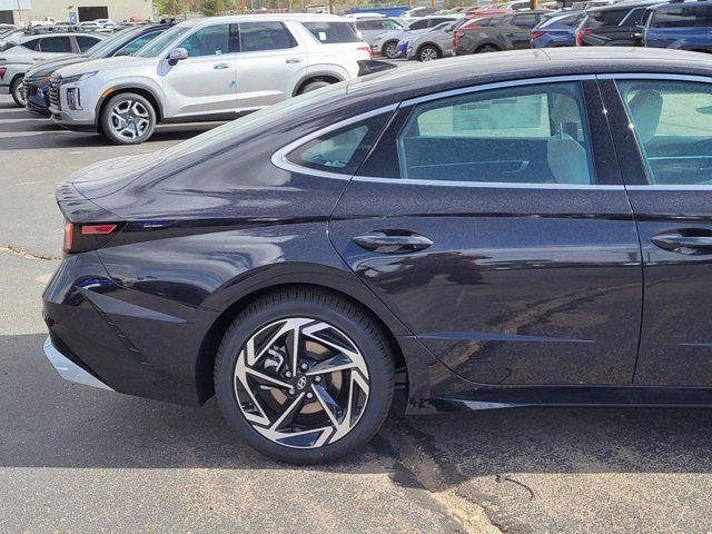 new 2024 Hyundai Sonata car, priced at $33,112