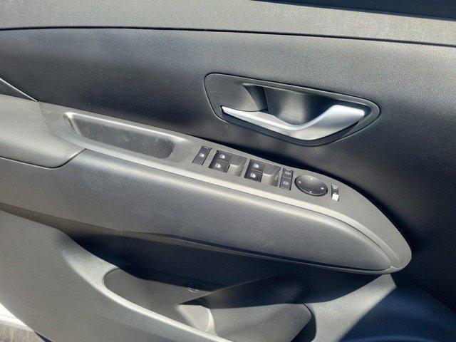 new 2025 Hyundai TUCSON Hybrid car, priced at $36,914