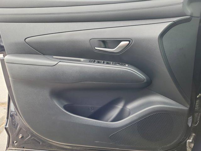 new 2025 Hyundai TUCSON Hybrid car, priced at $36,450