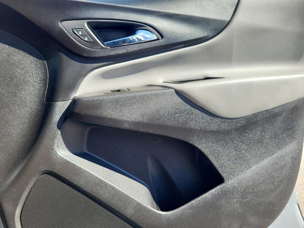 used 2024 Chevrolet Equinox car, priced at $21,588