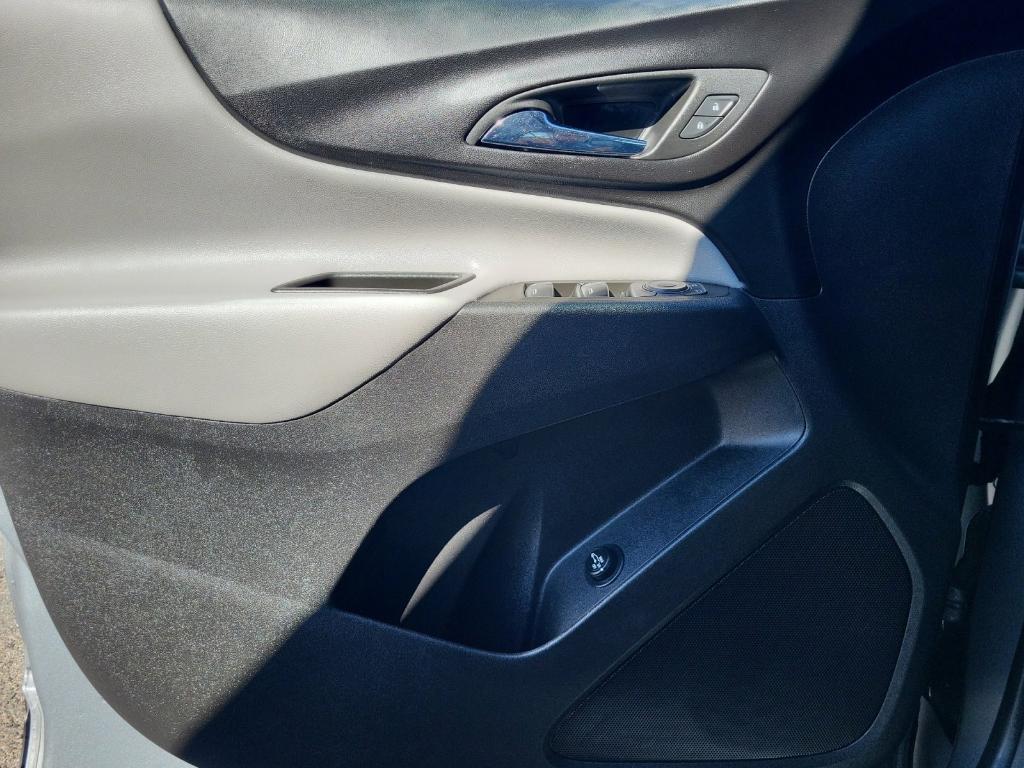 used 2024 Chevrolet Equinox car, priced at $21,588