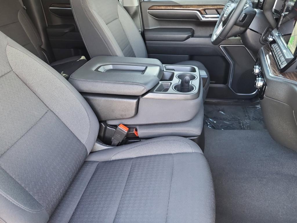 used 2023 GMC Sierra 1500 car, priced at $31,288