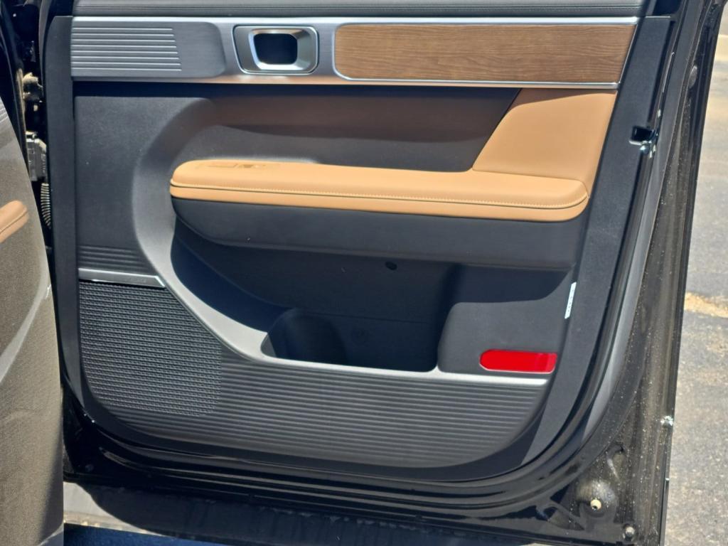 new 2025 Hyundai Santa Fe car, priced at $44,697