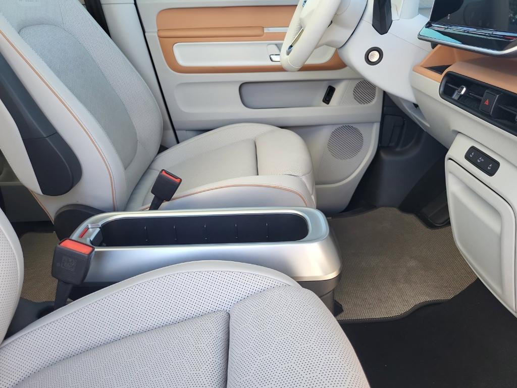 used 2025 Volkswagen ID. Buzz car, priced at $56,588