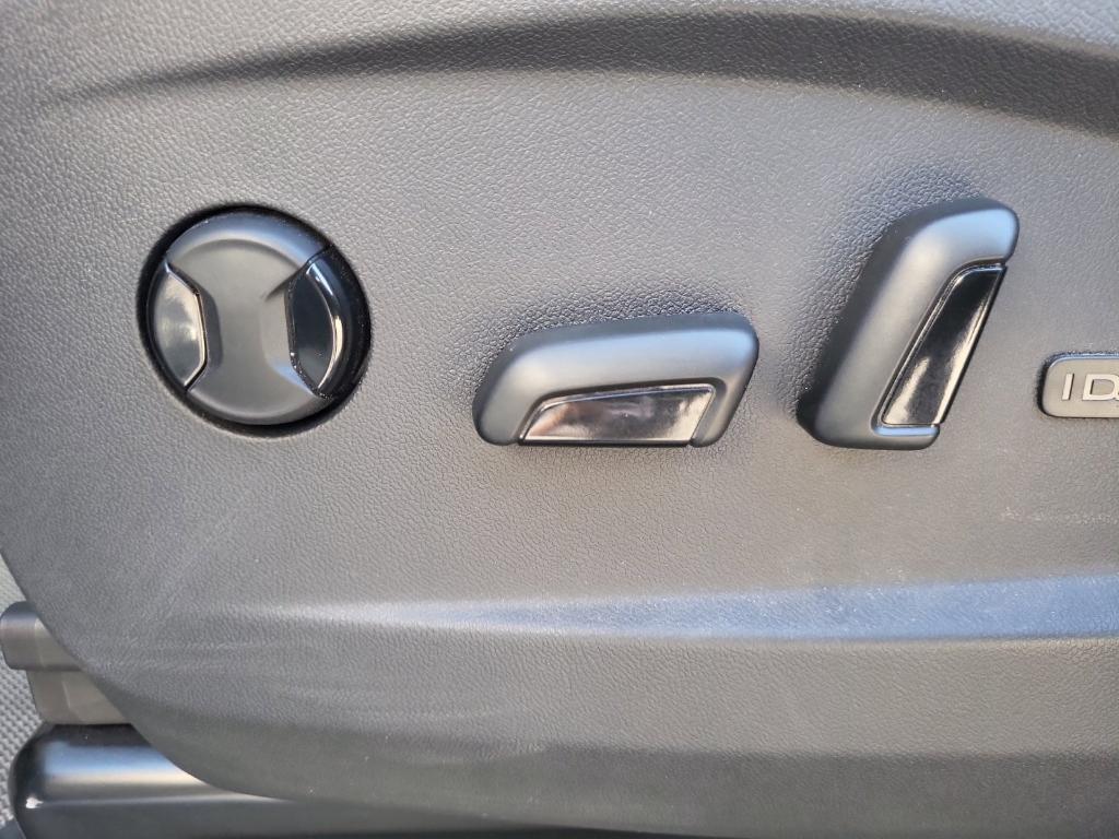 used 2025 Volkswagen ID. Buzz car, priced at $56,588