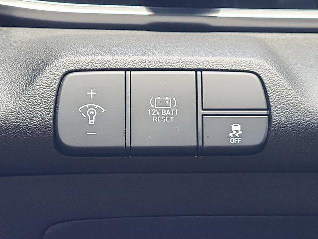 new 2025 Hyundai ELANTRA HEV car, priced at $28,152