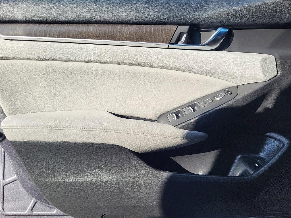 used 2020 Honda Accord Hybrid car, priced at $21,388