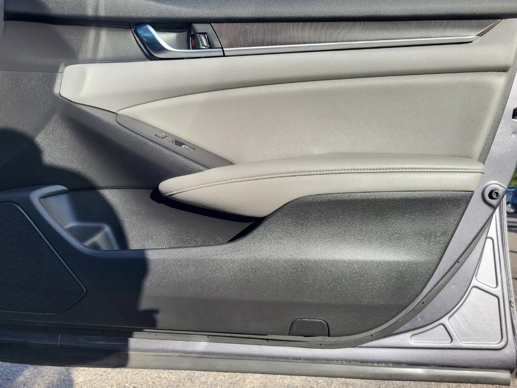 used 2020 Honda Accord Hybrid car, priced at $21,388