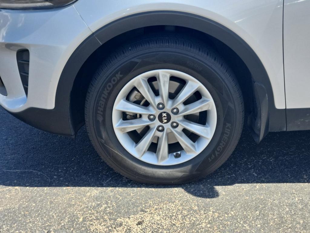 used 2019 Kia Sorento car, priced at $14,000