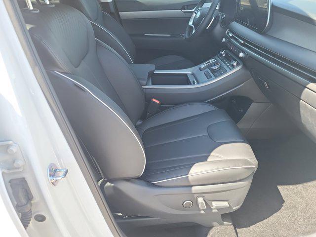 new 2025 Hyundai Palisade car, priced at $47,117