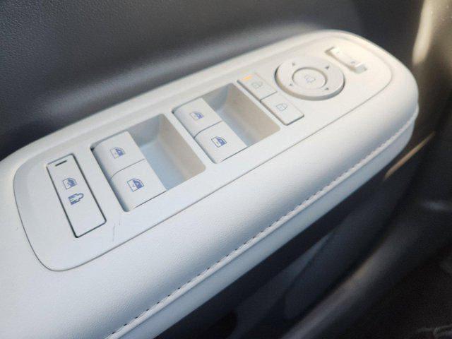 new 2025 Hyundai Santa Fe car, priced at $49,577