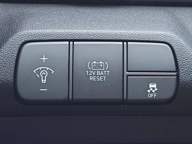 new 2025 Hyundai ELANTRA HEV car, priced at $28,157