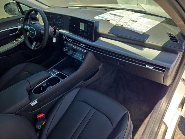 new 2025 Hyundai Sonata Hybrid car, priced at $40,057