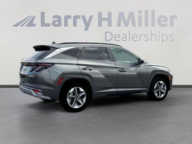 new 2025 Hyundai TUCSON Hybrid car, priced at $36,575