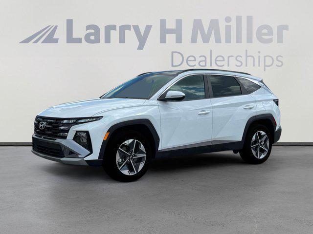 new 2025 Hyundai TUCSON Hybrid car, priced at $35,914