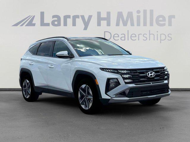 new 2025 Hyundai TUCSON Hybrid car, priced at $35,914