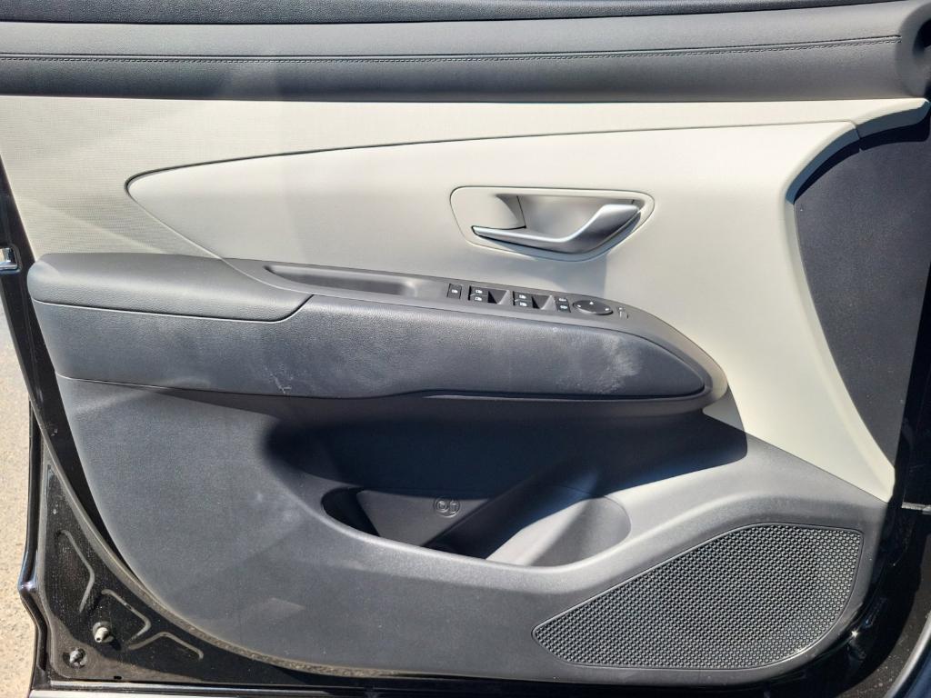 new 2025 Hyundai TUCSON Hybrid car, priced at $34,361