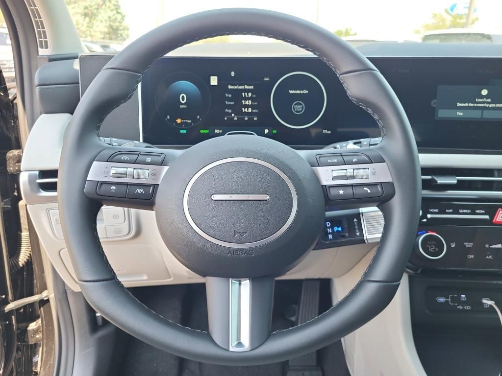 new 2025 Hyundai TUCSON Hybrid car, priced at $34,361