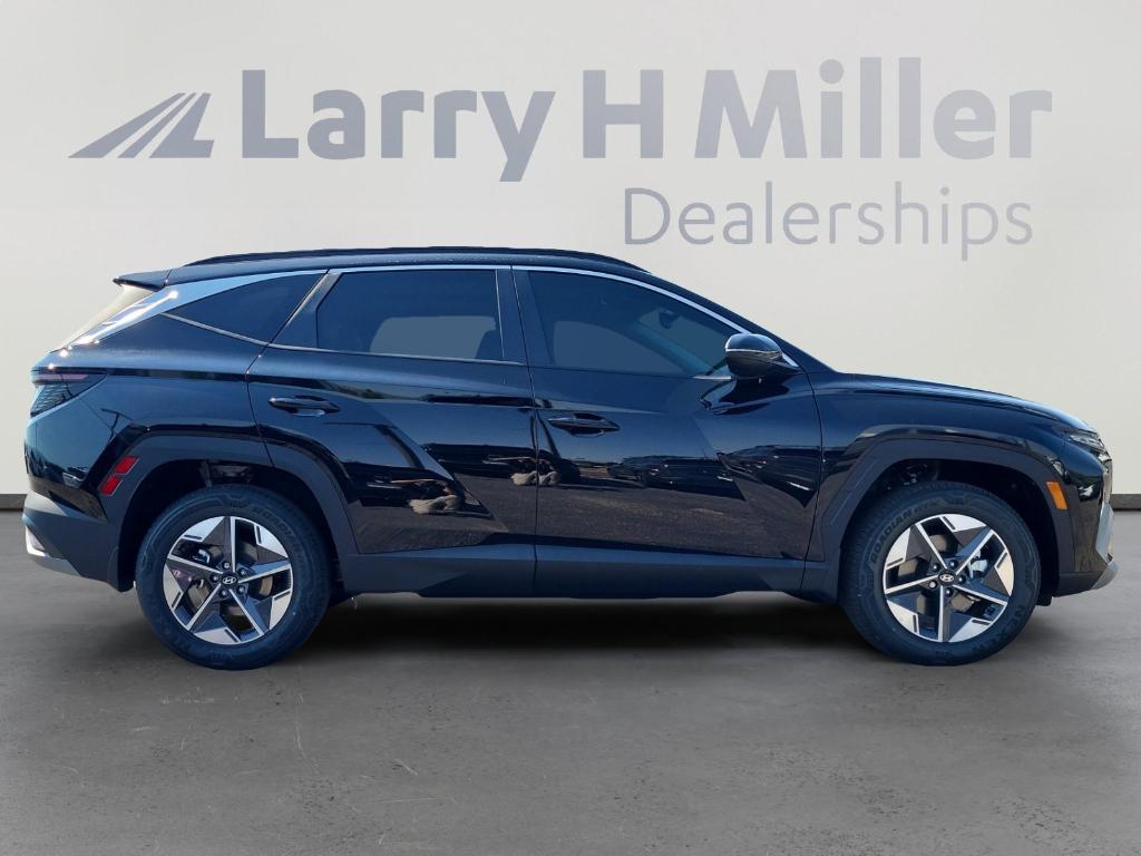 new 2025 Hyundai TUCSON Hybrid car, priced at $34,361