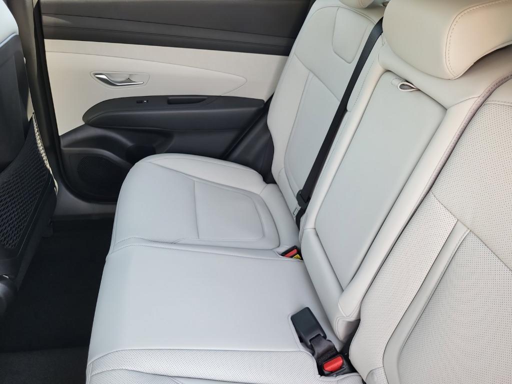 new 2025 Hyundai TUCSON Hybrid car, priced at $34,361