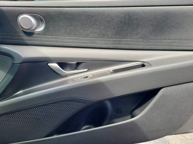 new 2025 Hyundai Elantra car, priced at $24,027