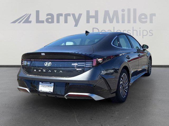 new 2025 Hyundai Sonata Hybrid car, priced at $31,656