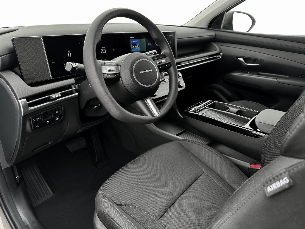 new 2025 Hyundai TUCSON Hybrid car, priced at $34,204